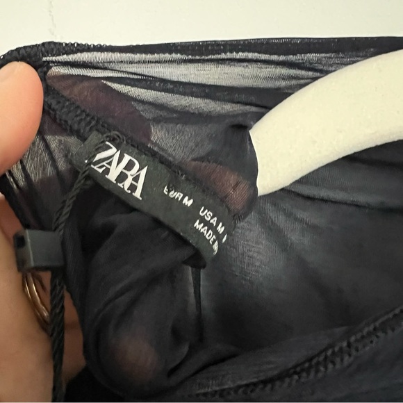 Zara mesh mock neck top - Picture 4 of 7